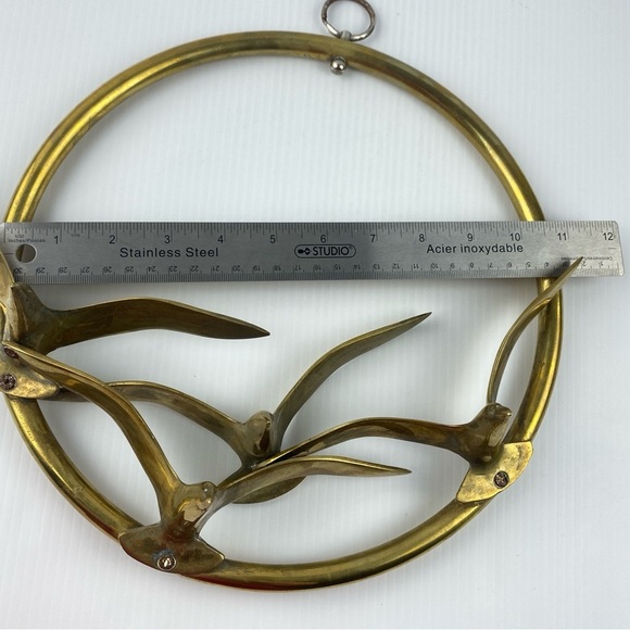 Vintage Brass Seagulls in Flight Wall Hanging - Picture 9 of 9